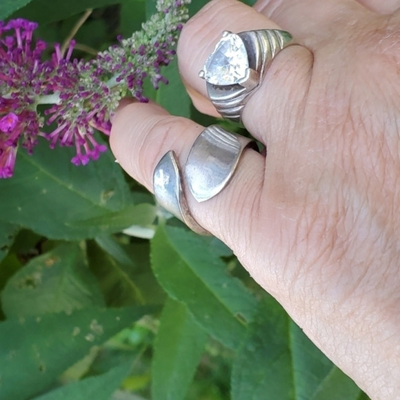 Vintage‎ Sterling Silver Infinity Band - Picture 1 of 6